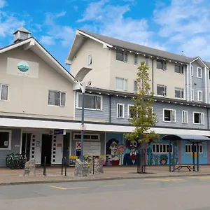 Hostel Based By The, Taupomeer