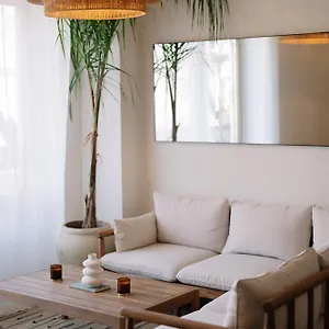 taga-suites.taorminaitalyhotels.com/